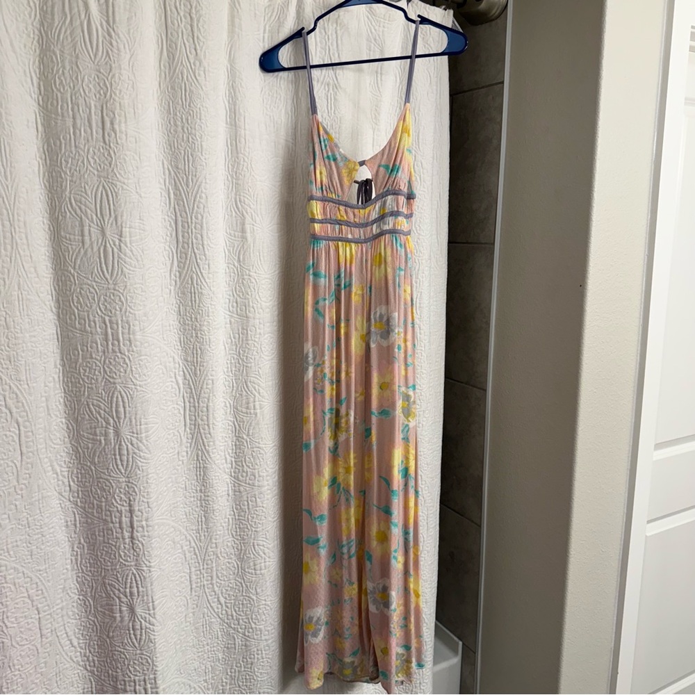 Wisteria Maxi Dress - Picture 6 of 11